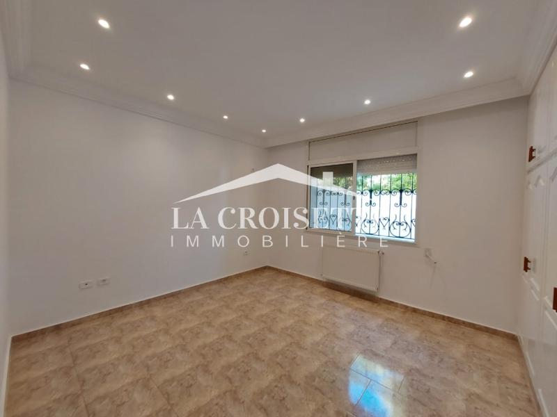 Appartement S+3 avec jardin à Gammarth